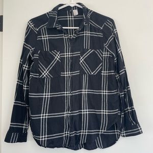 H&M Black White Plaid Flannel Button Up Shirt Size 2